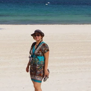 Meet your Posher, Raquel